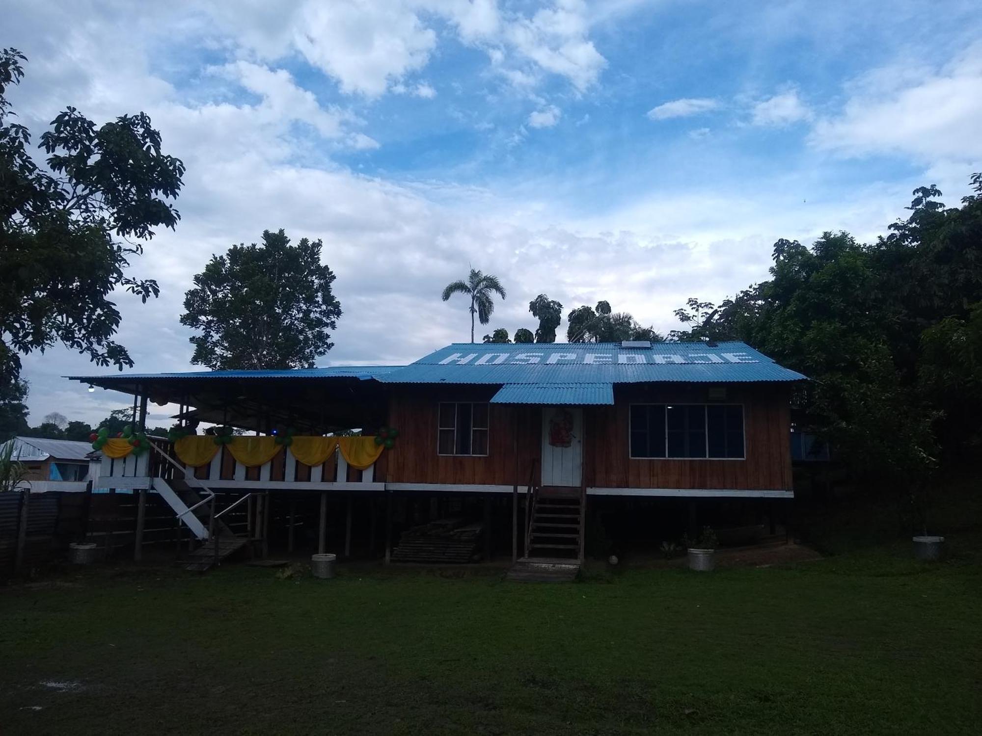 Hotel Hospedaje Las Brisas Iquitos Exterior foto